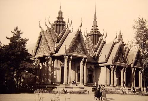 Những ngôi chùa truyền thống của người Khmer.