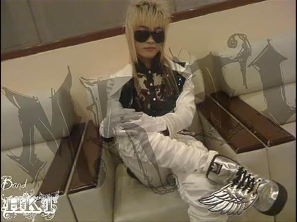 TiTi tu dao phong cach tham hoa mot thoi, goi la 'huyen thoai'-Hinh-4