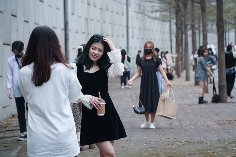 ịa điểm này không có nhà dân, vì thế càng thích hợp cho việc chụp ảnh của các bạn trẻ.