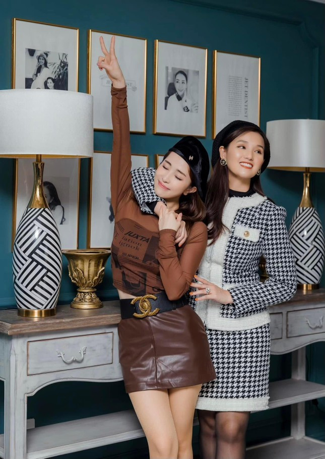 Quynh Nga cang thang khi dong cung ban dien kem tuoi-Hinh-6