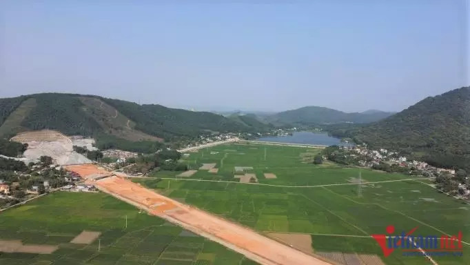 Thong ham chui cao toc Bac Nam, tram cong nhan khong nghi le gio To-Hinh-8