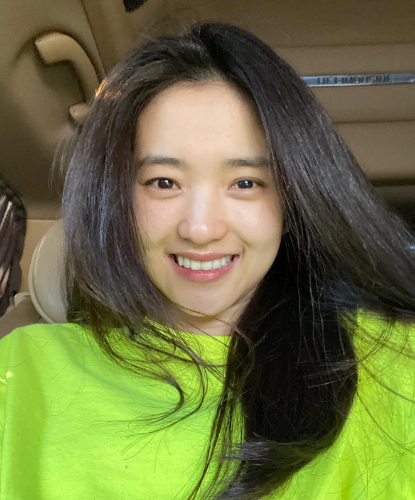 Bí quyết rửa mặt trẻ hóa làn da của Kim Tae Ri và chị đẹp Son Ye Jin - Hình 4 Bi quyet rua mat tre hoa lan da cua Kim Tae Ri va chi dep Son Ye Jin-Hinh-4