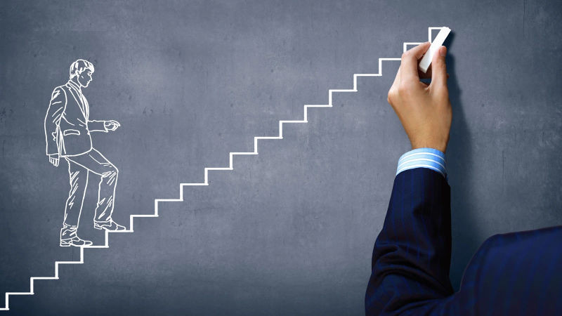 Được nhiều người chú ý. Khi đang đi bộ trên phố, nếu được người lạ chủ động bắt chuyện, đó là dấu hiệu cho thấy bạn đang tỏa ra nguồn năng lượng tích cực, có sức hút đối với người khác. Việc này có thể mang đến may mắn cho bạn. 