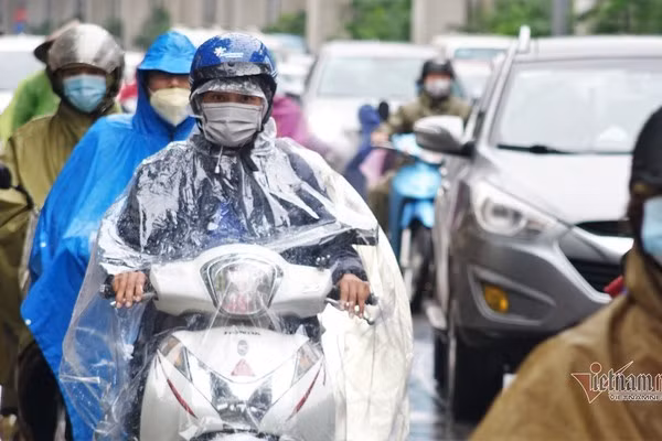 Du bao thoi tiet 6/2: Mien Bac van rat ret, kem mua to