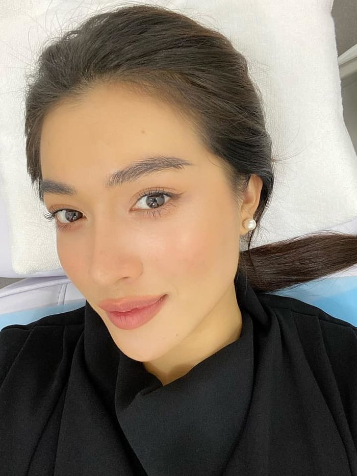 HHen Niê vẫn thừa nhận thua kém 2 mỹ nhân này - Hình 9 HHen Nie van thua nhan thua kem 2 my nhan nay-Hinh-9