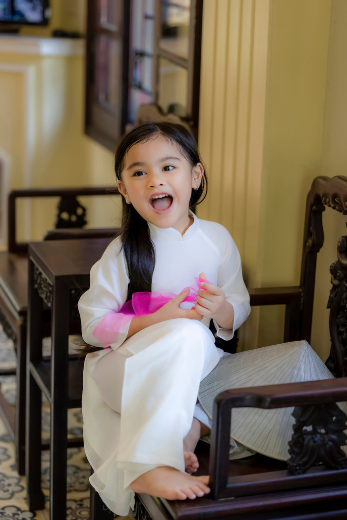 Loat anh ai nu nha 'dao dien tram ty' xinh nhu 'Mat Biec'