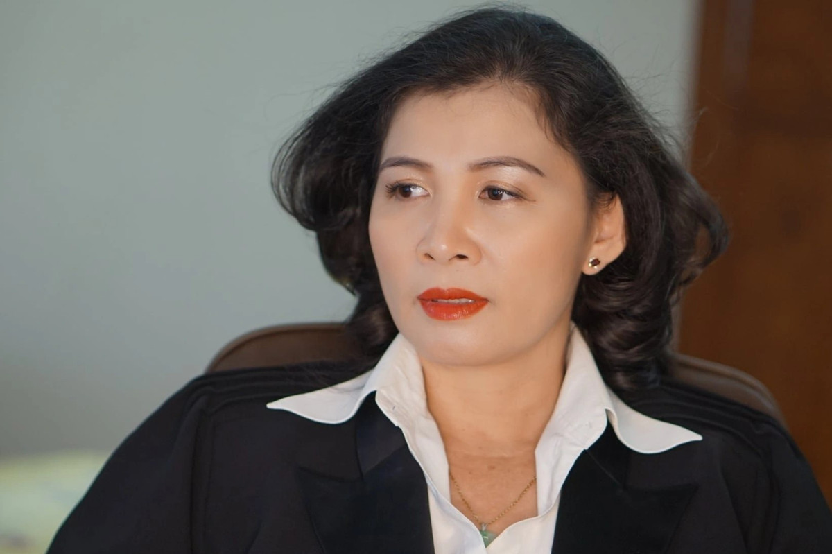 Cong an lam viec voi ba Han Ni ve don to cao cua ba Phuong Hang