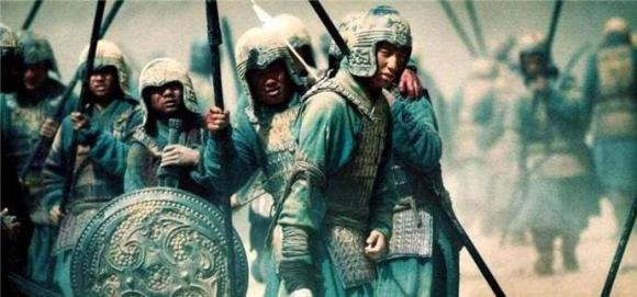 Vi vua beo moi ngay an 10kg thit, ngoi hong ca ngai vang-Hinh-4