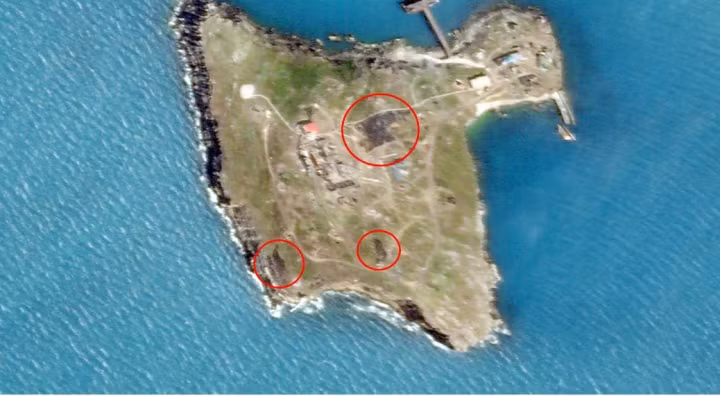 Ảnh vệ tinh cập nhật diễn biến mới nhất trên đảo Rắn Anh ve tinh cap nhat dien bien moi nhat tren dao Ran