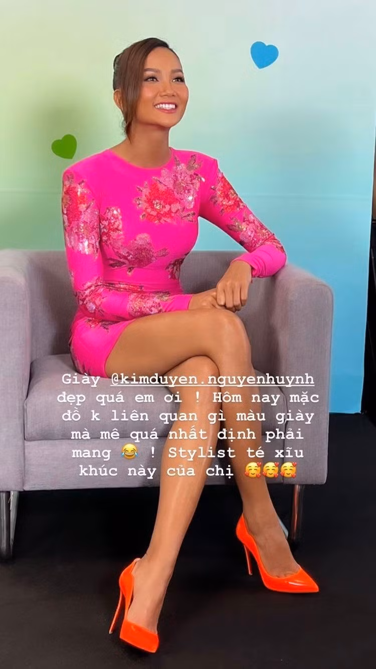 Phong độ tự phối đồ, trang điểm của HHen Niê - Hình 2 Phong do tu phoi do, trang diem cua HHen Nie-Hinh-2