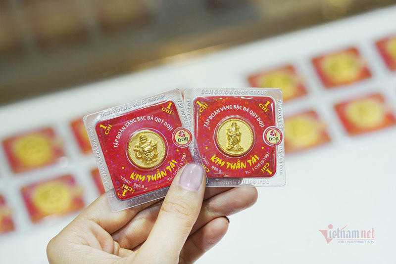 Gia vang hom nay 6/2: Tuan dau Nham Dan tang gia manh