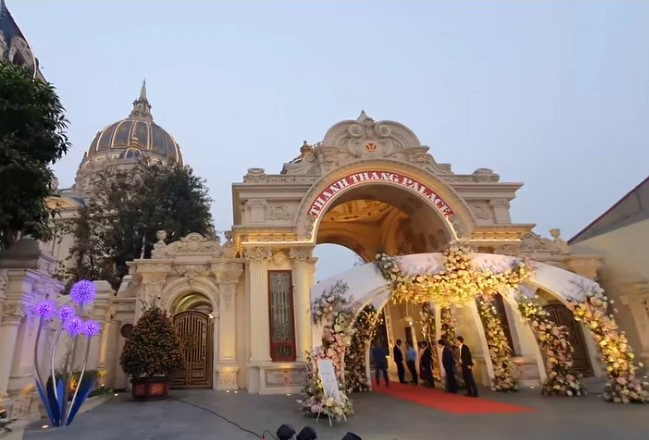 Toa lau dai 1000 ty lon nhat DNA cua dai gia Ninh Binh