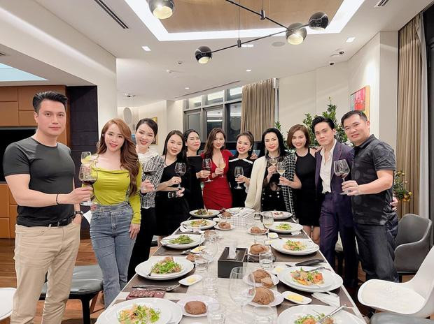 Sanh doi Quynh Nga, Viet Anh giat tron tam diem vong 1 khung-Hinh-2