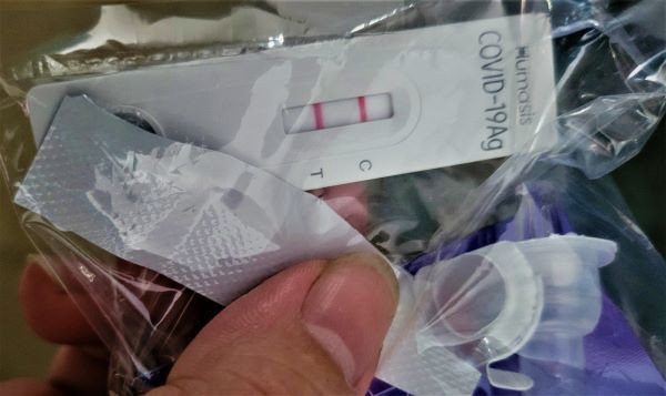 Nguoi mac Covid-19 da uong Molnupiravir co duoc dung tiep khi tai nhiem?