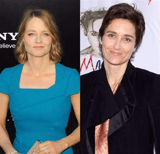 Jodie Foster (trái) và bạn đời Alexandra Hedison.