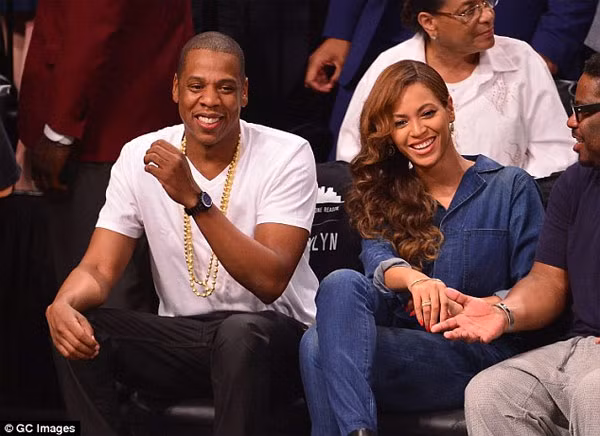 Beyonce và Jay Z luôn tỏ ra hạnh phúc khi xuất hiện chốn đông người.