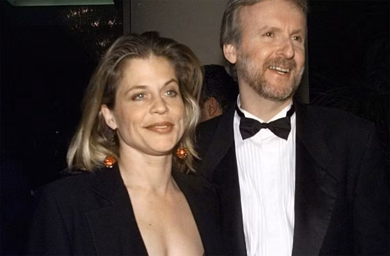 Đạo diễn Titanic James Cameron đã chia cho vợ 50 triệu USD khi chia tay vợ, Linda Hamilton.