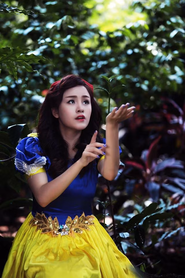 Nhân việc khoe bộ ảnh mới, Bà Tưng cũng gửi lời cám ơn tới hơn 2,5 triệu fan đã theo dõi, ủng hộ cô nàng trong thời gian qua.