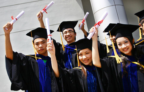 Chương trình vinh danh thủ khoa 2013 được xây dựng thành 2 đợt hoạt động lớn. Ảnh: Internet