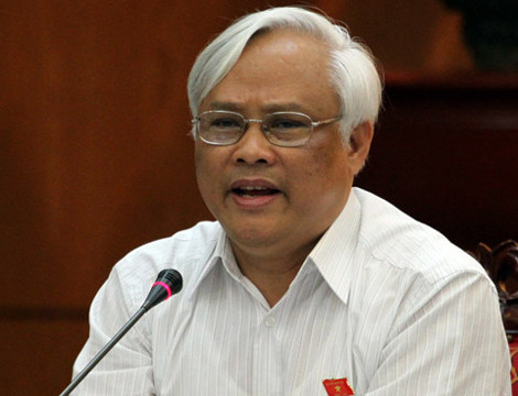 Buổi sáng, Phó Chủ tịch Quốc hội Uông Chu Lưu điều hành phần chất vấn và trả lời chất vấn đối với Bộ trưởng Bộ Tư pháp Hà Hùng Cường.