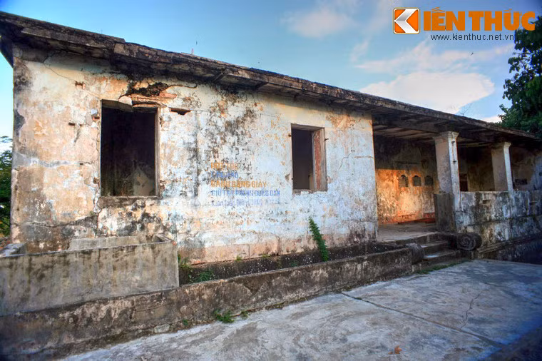 Sau khi chiếm Thuận An, quân Pháp đã đồn trú ở Trấn Hải thành từ đó cho đến năm 1954.