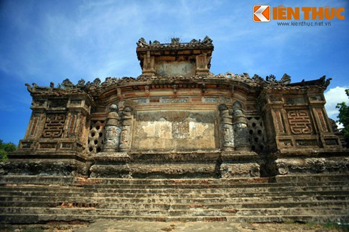 Ngày nay, Đài tưởng niệm chiến sĩ trận vong được coi là một công trình kiến trúc với nét đẹp truyền thống phong cách Huế, hài hòa với cảnh quan sông Hương và trường Quốc Học.