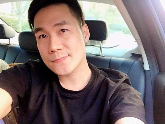 Thế nhưng, một thời gian dài, Khánh Phương bất ngờ im hơi lặng tiếng. Anh hạn chế xuất hiện tại các sự kiện giải trí, cũng không nhận show ồ ạt như trước. Dạo gần đây, Khánh Phương xuất hiện trong vài chương trình truyền hình mà anh cho là phù hợp.