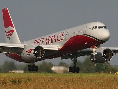 Tu-204: là phi cơ tầm trung, với sức chứa 200 hành khách.