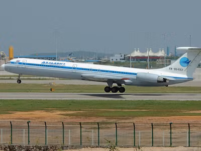 Ilyushin IL-62: là máy bay dịch vụ hành khách cỡ lớn, chứa khoảng 189 người. Hiện, ông Putin đang sở hữu 5 chiếc.