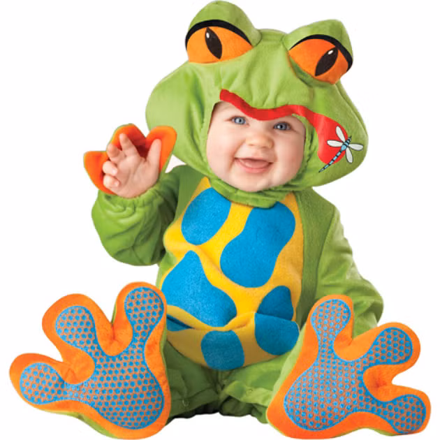 Chú ếch xanh cười toe trong ngày lễ hội Halloween.