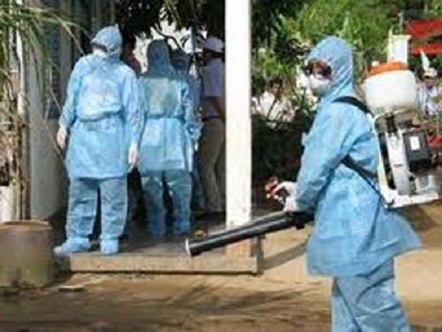 Những nơi có ổ bệnh xảy ra, cần triển khai phun hóa chất xử lý môi trường, xử lý chất thải của gia súc và chất thải người bệnh theo đúng hướng dẫn của ngành thú y và y tế.