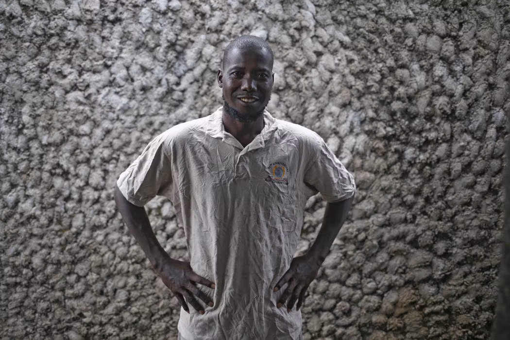 Benetha Coleman, 24 tuổi, người vợ, người mẹ đã sống sót sau khi chồng và 2 con qua đời do nhiễm Ebola.