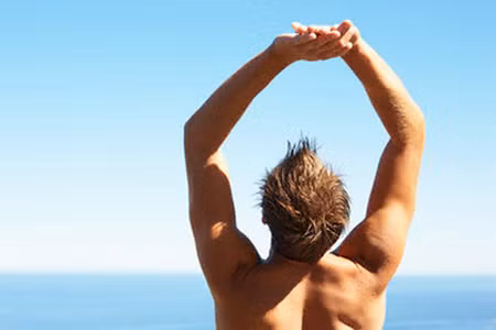 Làm sảng khoái tinh thần. Việc tập thể dục trước khi bắt đầu những công việc thường nhật khác cho phép bạn khởi đầu công việc của mình bằng một trí tuệ minh mẫn và tươi tắn. Một động tác duỗi người kéo giãn cơ thể hay các bài tập “vờn bóng” sẽ giúp bạn quên đi phần nào những áp lực trong công việc, cuộc sống, thậm chí, cả sự mệt mỏi từ cuộc vui đêm qua với đám bạn thân.