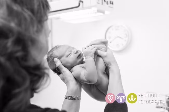 Khi Marry Fermont đăng tải, bộ ảnh đã nhận được rất nhiều lời nhận xét nhiều chiều từ cộng đồng.