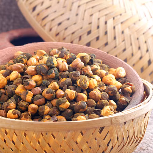 Đậu Hà Lan nướng quế và mật ong. Đậu Hà Lan là thực phẩm giàu chất xơ và protein giúp giảm cân hiệu quả, nghiên cứu gần đây cho thấy ăn đỗ xanh cảm thấy no lâu hơn, giảm lượng đường trong máu và giúp kiểm soát cảm giác thèm ăn hiệu quả.