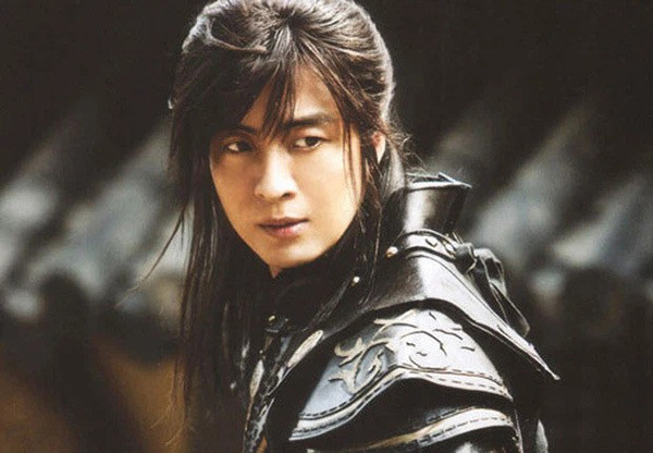 Bae Yong Joon 'Moi tinh dau': Tu ban han den 'ong trum giai tri'-Hinh-10