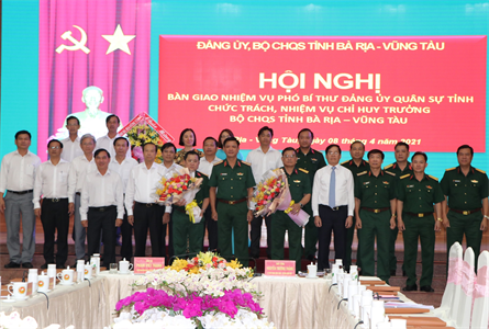 Dieu dong, bo nhiem nhan su Bo Quoc phong-Hinh-2