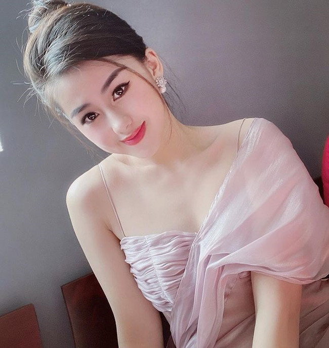 Nữ MC VTV dẫn bản tin thể thao xinh đẹp ngỡ ngàng khi lên sóng - Hình 11 Nu MC VTV dan ban tin the thao xinh dep ngo ngang khi len song-Hinh-11