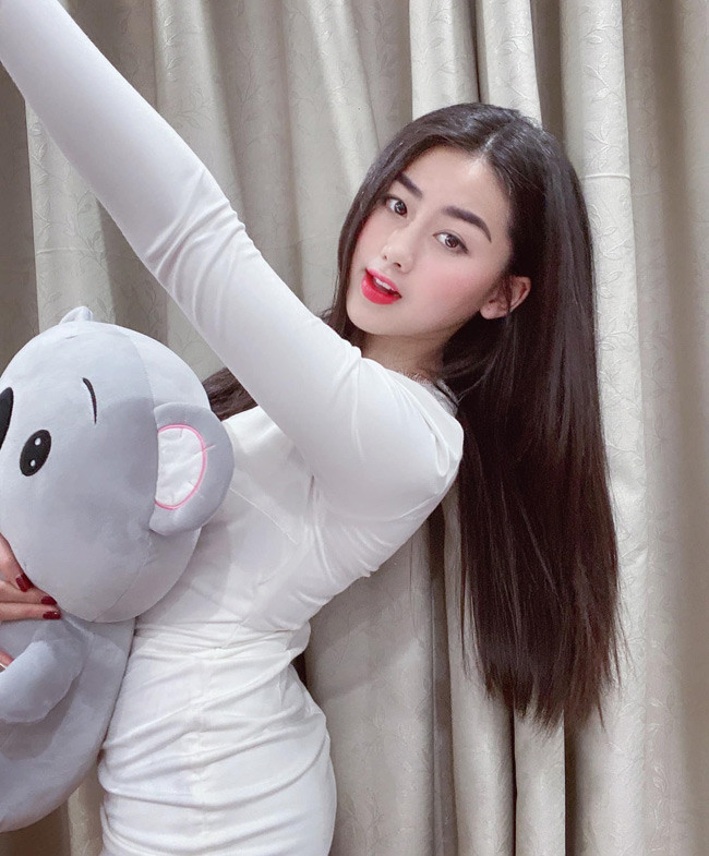 Nữ MC VTV dẫn bản tin thể thao xinh đẹp ngỡ ngàng khi lên sóng - Hình 17 Nu MC VTV dan ban tin the thao xinh dep ngo ngang khi len song-Hinh-17