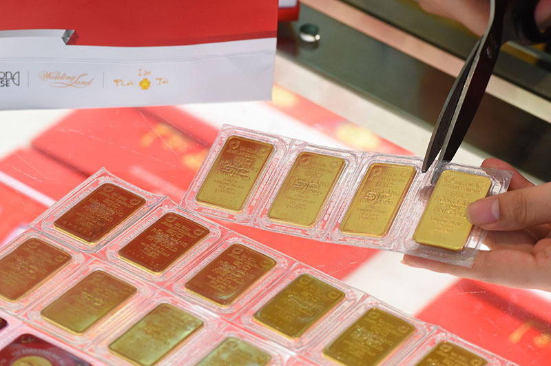 Gia vang hom nay 14/6: Nha dau tu lac quan, tiep tuc tang gia