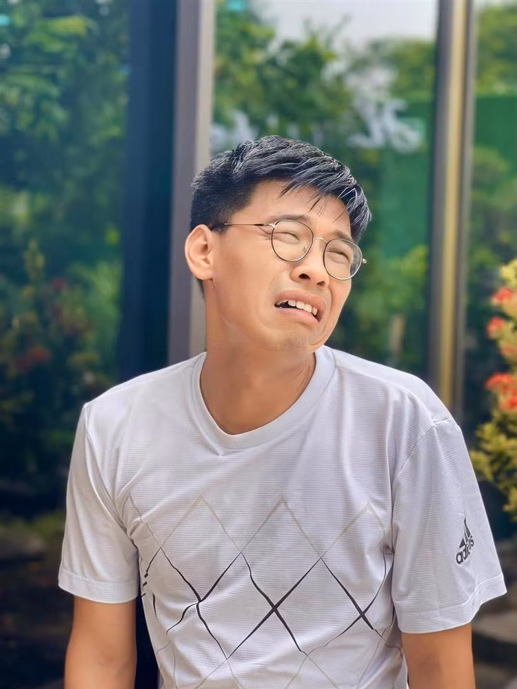 Trước phim "Độc đạo", Trung Ruồi cũng tham gia một số phim truyền hình như: "Những người nhiều chuyện", "11 tháng 5 ngày", "Gia đình mình vui bất thình lình", "Nơi giấc mơ tìm về"...