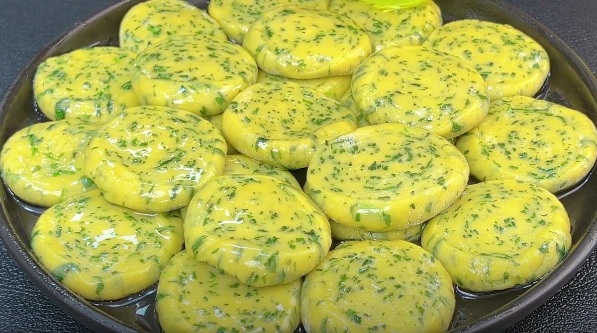 Loai rau co canxi gap 6 lan trung, an vao tran day nang luong-Hinh-8