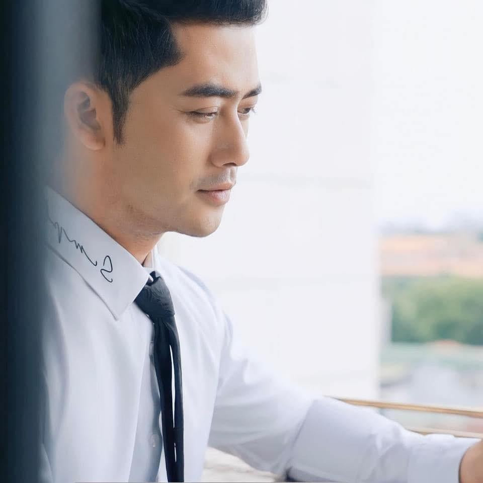 Cuoc song ben vo kem tuoi cua dien vien 17 nam dong cong an-Hinh-2