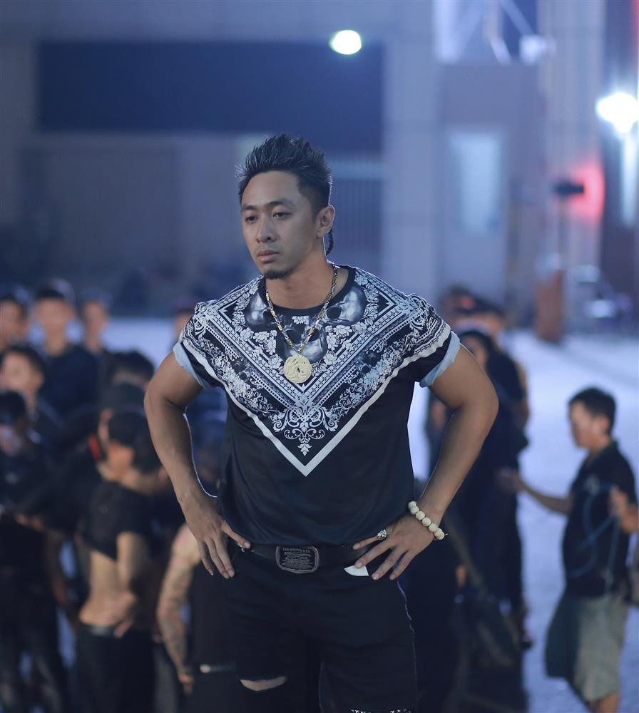 rương Hoàng từng bị khán giả phản ứng nhiều vì chuyên đóng vai phản diện. Tuy nhiên, đó cũng là niềm hạnh phúc của một diễn viên khi được khán giả nhớ và nhắc tới.