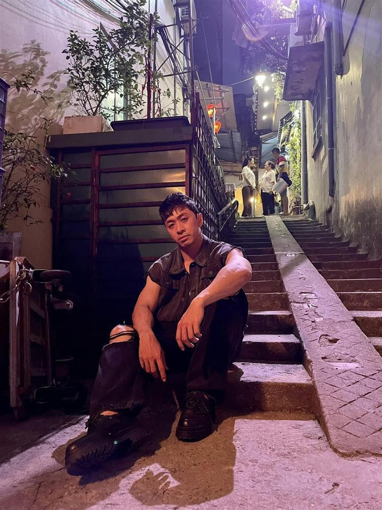 hững bộ phim Trương Hoàng gây ấn tượng với khán giả gồm: "Quỳnh búp bê", "Biệt dược đen", "Hành trình công lý", "Đấu trí", "Ga ra hạnh phúc", "Lối nhỏ vào đời", "Hương vị tình thân", "Chồng cũ, vợ cũ, người yêu cũ"...