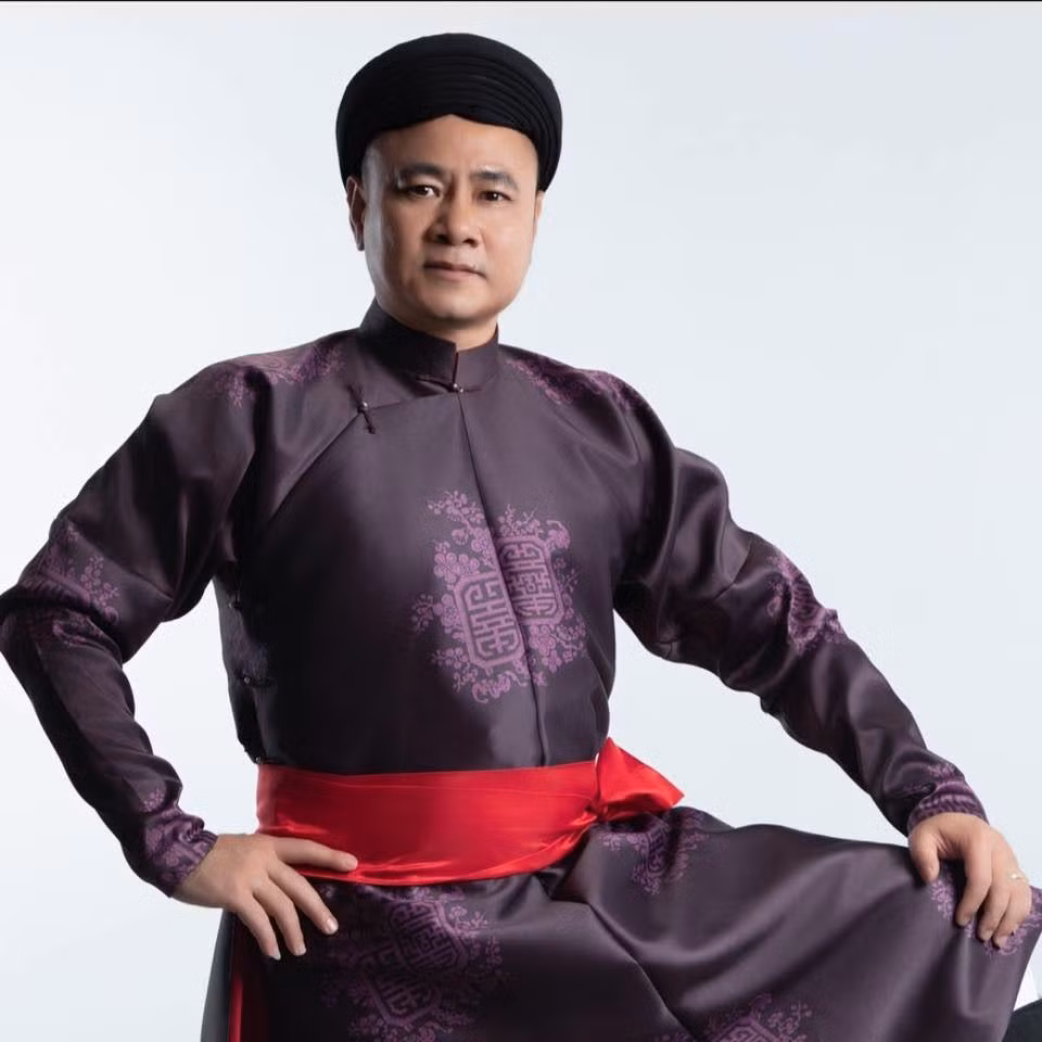 NSND Tu Long tuoi 51 hanh phuc ben vo tre va cac con-Hinh-4