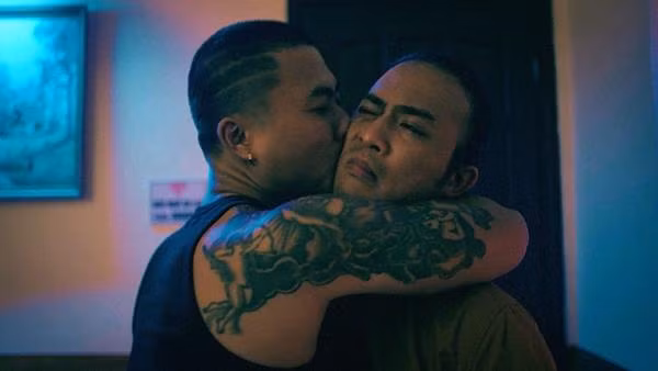 Cặp đôi vào vai Hồng và Khương, hai anh em tuy không cùng huyết thống nhưng hết lòng yêu thương và bảo vệ nhau. Dù mới lên sóng VTV nhưng "Độc đạo" được khen ngợi hết lời, nhất là màn kết hợp vô cùng ăn ý của Doãn Quốc Đam và Duy Hưng.