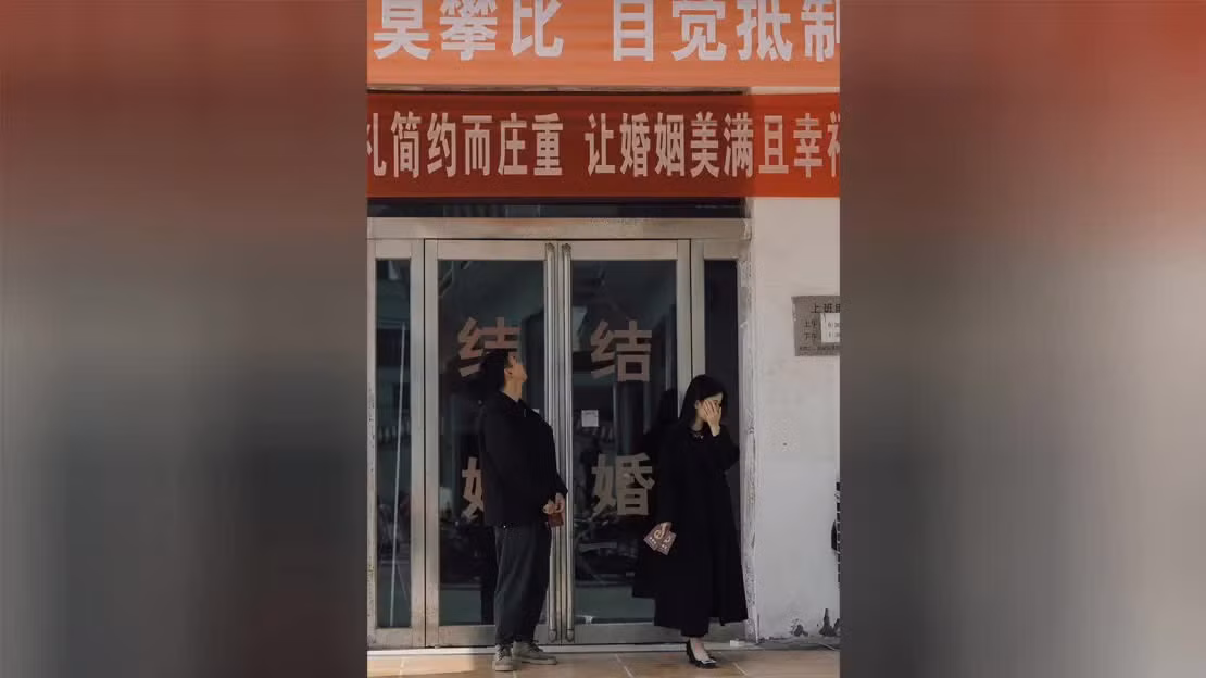 Dich vu phuc vu ly hon dang no ro o Trung Quoc