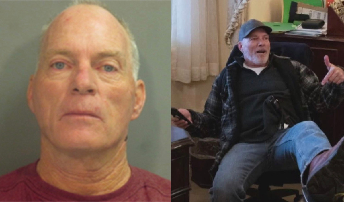 Mỹ bắt kẻ gác chân lên bàn Chủ tịch Hạ viện Pelosi ảnh 1