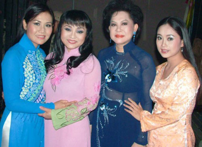 Giọng ca vàng một thời yêu say đắm em trai Ngọc Sơn là ai? - Hình 6 Giong ca vang mot thoi yeu say dam em trai Ngoc Son la ai?-Hinh-6